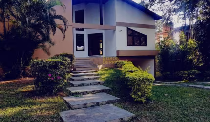 Sobrado com 3 dormitórios à venda, 340 m² por R$ 1.800.000,00 - Nossa Senhora do Perpétuo Socorro - Pindamonhangaba/SP