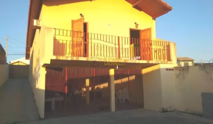 Casa com 3 dormitórios à venda, 293 m² por R$ 380.000,00 - Vila Suiça - Pindamonhangaba/SP