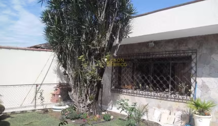 Casa com 3 dormitórios à venda, 260 m² por R$ 750.000,00 - Nossa Senhora do Perpétuo Socorro - Pindamonhangaba/SP