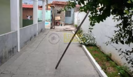 Sobrado com 3 dormitórios à venda, 180 m² por R$ 580.000,00 - Bela Vista - Pindamonhangaba/SP