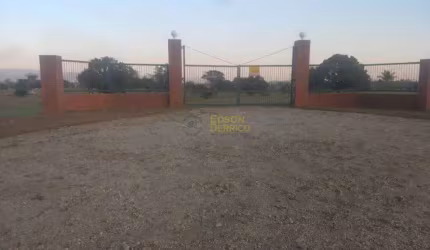 Chácara à venda, 20135 m² por R$ 790.000,00 - Cruz Grande - Pindamonhangaba/SP