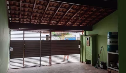 Casa com 2 dormitórios à venda, 67 m² por R$ 330.000,00 - Crispim - Pindamonhangaba/SP