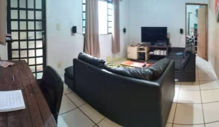 Casa com 2 dormitórios à venda, 80 m² por R$ 220.000,00 - Conjunto Residencial Araretama - Pindamonhangaba/SP