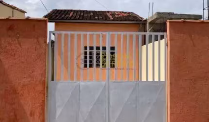 Casa com 2 quartos, Vila Prado - Pindamonhangaba