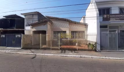 Casa com 3 dormitórios à venda, 185 m² por R$ 650.000 - Centro - Pindamonhangaba/SP