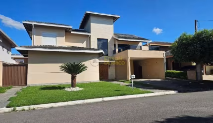 Sobrado em Condomínio com 4 quartos, Real Ville- Pindamonhangaba