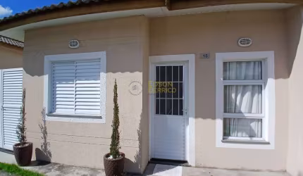 Casa de Condomínio com 2 quartos, Ipê - Pindamonhangaba