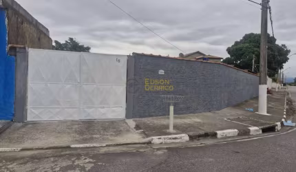 Casa com 3 quartos à Venda, Residencial Vale das Acácias - Pindamonhangaba