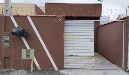 Casa para locação com 2 quartos, Ipê - Pindamonhangaba