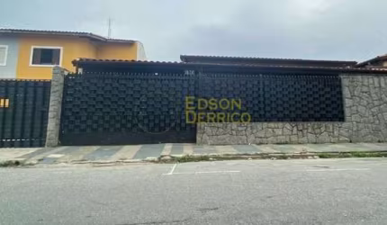 Casa com 3 quartos à Venda, Alto do Cardoso - Pindamonhangaba