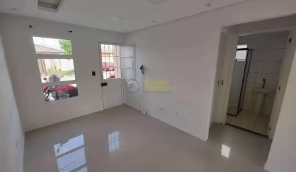 Casa em Condomínio com 2 quartos à Venda, Vila São Benedito - Pindamonhangaba