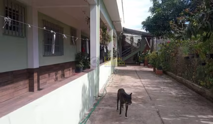 Sobrado com 2 quartos, Residencial e Comercial Portal dos Eucaliptos - Pindamonhangaba