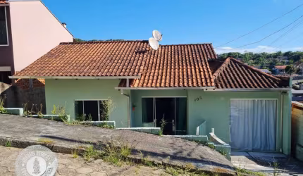 Casa com 2 quartos à venda no Tribess, Blumenau , 81 m2 por R$ 470.000