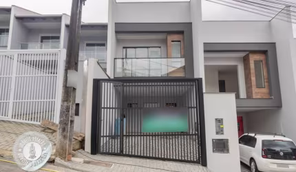 Casa com 3 quartos à venda no Fortaleza, Blumenau , 118 m2 por R$ 645.000