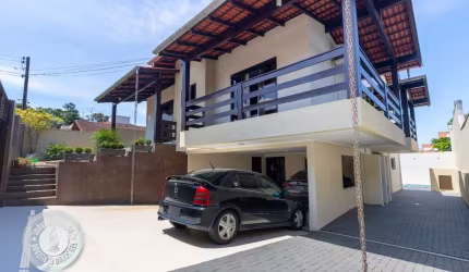 Casa com 3 quartos à venda no Velha, Blumenau , 416 m2 por R$ 1.450.000