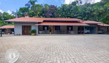 Chácara / sítio com 4 quartos à venda no Badenfurt, Blumenau , 200 m2 por R$ 3.780.000