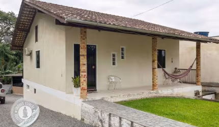 Casa com 3 quartos à venda no Badenfurt, Blumenau , 180 m2 por R$ 850.000