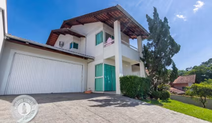 Casa com 3 quartos à venda na Escola Agrícola, Blumenau , 297 m2 por R$ 1.850.000