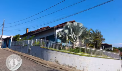 Casa com 4 quartos à venda no Fortaleza, Blumenau , 197 m2 por R$ 850.000