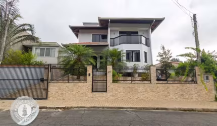 Casa com 3 quartos à venda na Bela Vista, Gaspar , 270 m2 por R$ 1.100.000
