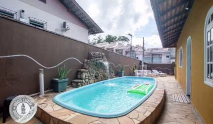 Casa com 3 quartos à venda no Itoupava Central, Blumenau , 271 m2 por R$ 750.000