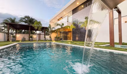 Casa à venda no Condomínio Paraíso na Praia de Guarajuba - Litoral Norte da Bahia