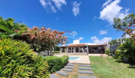 Casa à venda no Condomínio Village - Lauro de Freitas