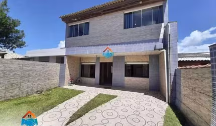 Bela casa com dois andares no Centro de Cidreira Proximo do mar
