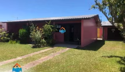 Casa 2 dormitórios à venda Centro Balneário Pinhal/RS