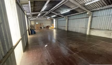 Barracão / Galpão / Depósito com 1 sala para alugar na Bairro Interlagos (Pedreira), 9631, Interlagos, São Paulo, 700 m2 por R$ 24.000