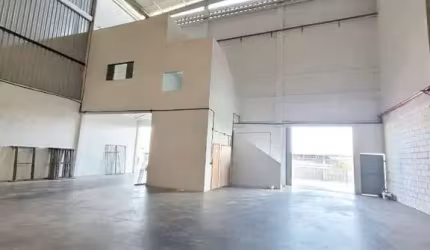 Barracão / Galpão / Depósito com 2 salas para alugar na Bairro Indústrias, 5308, Indústrias, João Pessoa, 1500 m2 por R$ 30.000