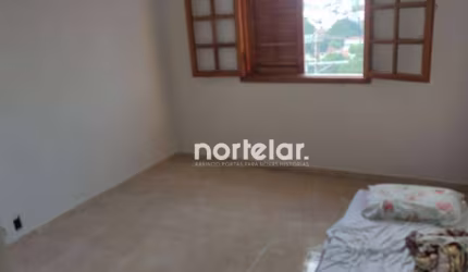 SOBRADO  V. BANCÁRIA  +  EDÍCULA....
