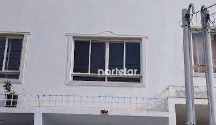 Excelente Sobrado de Cond. Fechado