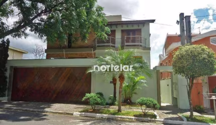 Excelente sobrado de alto padrão à venda no City América