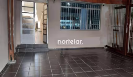 Ótima casa térrea à venda na Vila Boaçava