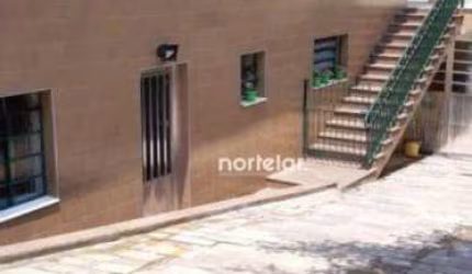 Duas casas no mesmo terreno à venda no Parque São Domingos