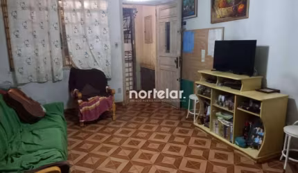 Sobrado na V.Ipojuca, 103m², 2 dormitórios, 2 banheiros