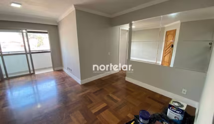 Apartamento de 79m² com 3 dormitórios sendo 1 suíte, sala 2 ambientes, cozinha, área de serviço, 2 banheiros, 2 vagas, condomínio com lazer completo,