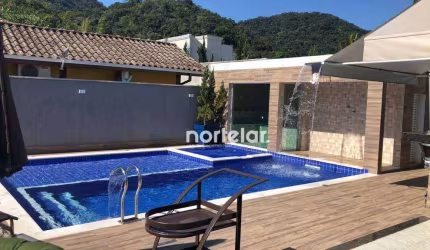 Casa com piscina á venda com piscina em condomínio fechado