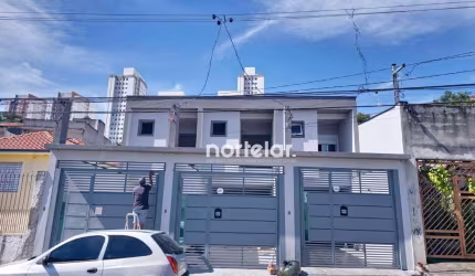 SOBRADOS 3 SUÍTES, 2 VAGAS, ZONA  NORTE