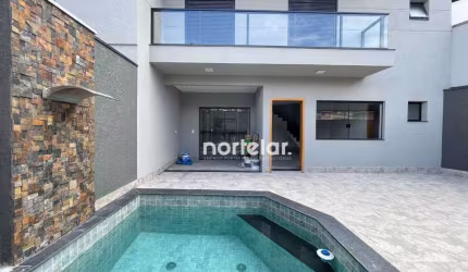 Sobrado novo 140 m2 - 3 suítes - 2 vagas - Piscina - Parque São Domingos
