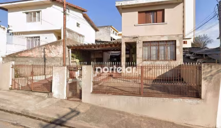 Sobrado em Terreno Grande à Venda na Vila Mangalot