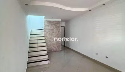 Sobrado com 3 dormitórios à venda, 219 m² por R$ 675.000,00 - Vila Zat - São Paulo/SP