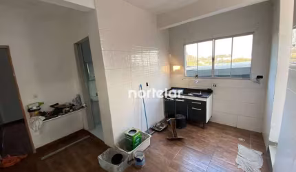 Casa com 1 dormitório para alugar, 40 m² por R$ 900,00/mês - Parque Taipas - São Paulo/SP
