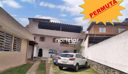 Belo Sobrado na Brasilandia, 310m² de área construída, 4 dormitórios, espaço livre para 10 veículos. Terreno de 455m².