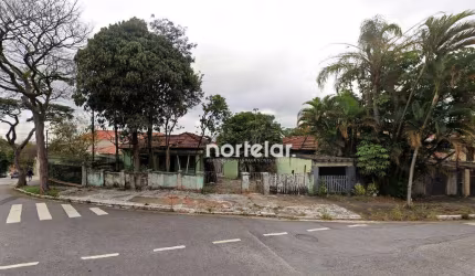 Casa térrea à venda no Parque São Domingos