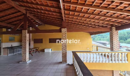 Casa com 2 quartos à venda, 150 m² por R$ 610.000 - Três Montanhas - Osasco/SP