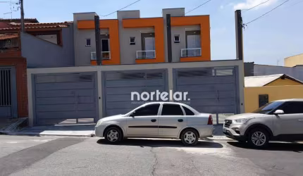 sobrado novo a venda 3 dormitorios 3 vaga por apenas 500.000 no jd. santa Adélia