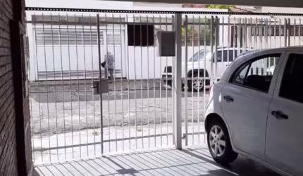 Casa com 2 dormitórios à venda, 120 m² por R$ 790.000,00 - Vila Hamburguesa - São Paulo/SP
