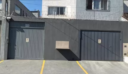 Casa com 3 dormitórios e 1 salão de festas independente à venda, 410 m² por R$ 3.400.000 - Pirituba - São Paulo/SP